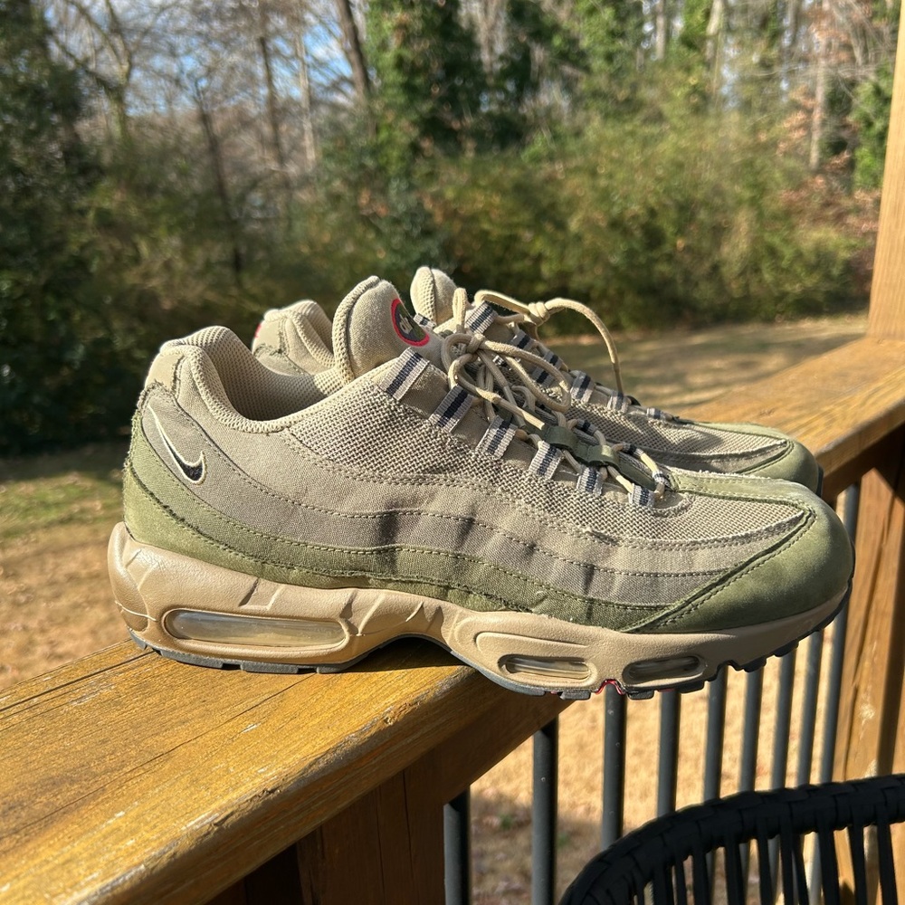 Nike Air Max 95 SE Rough Green- Size 12
